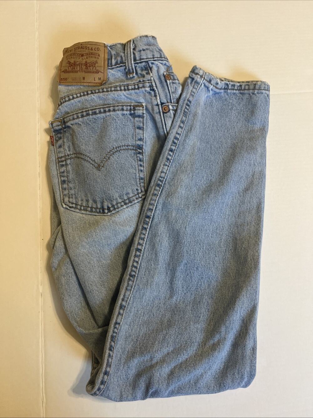 Levi’s 550 Vintage Women’s Relaxed Tapered Blue Jeans Size 9 M 90s
